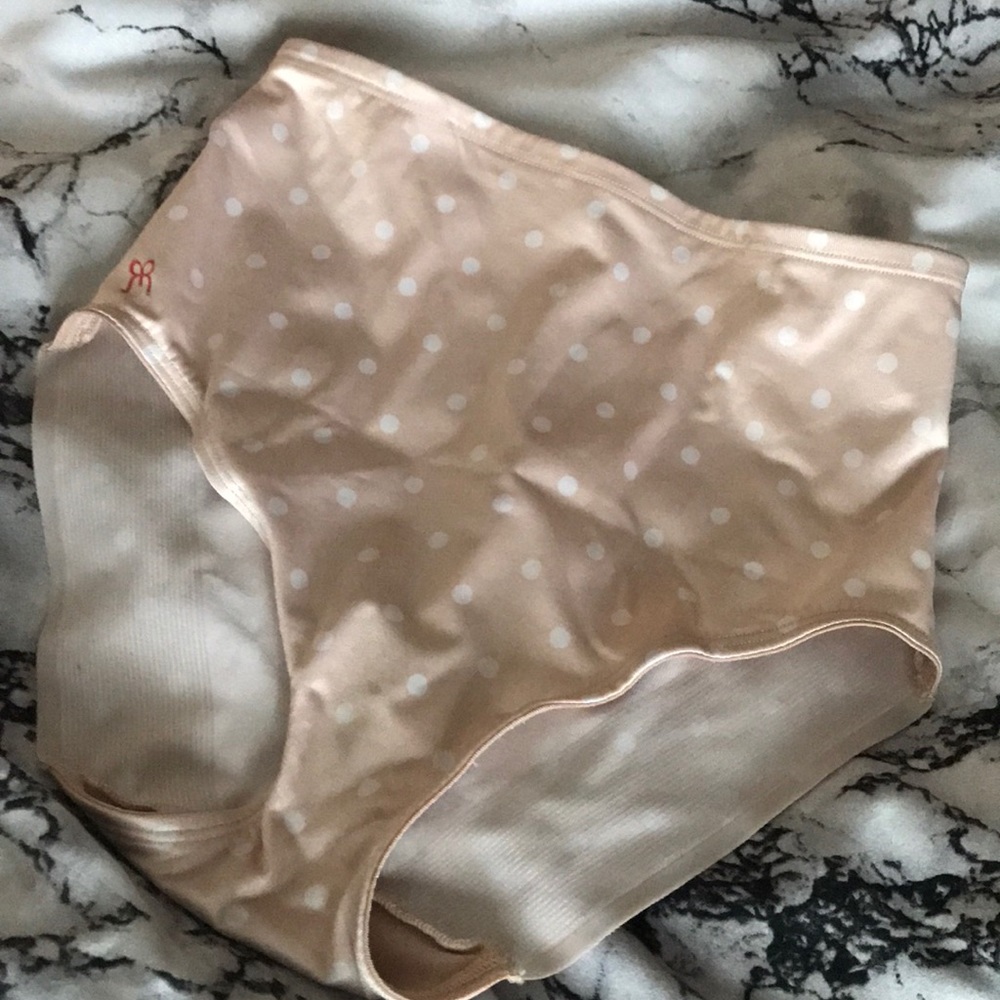 Ruby ribbon shapewear